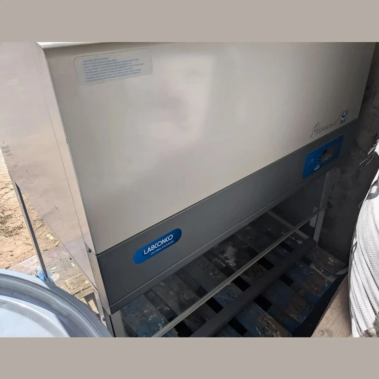 Used LABCONCO 4' PARAMOUNT DUCTLESS ENCLOSURE Ductless Fume Hoods US | Savona Equipment LTD #1167568