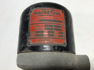 Magnetrol 249-C Liquid Level Control 115VAC 13Amperes 400PSIG Maximum Pressure