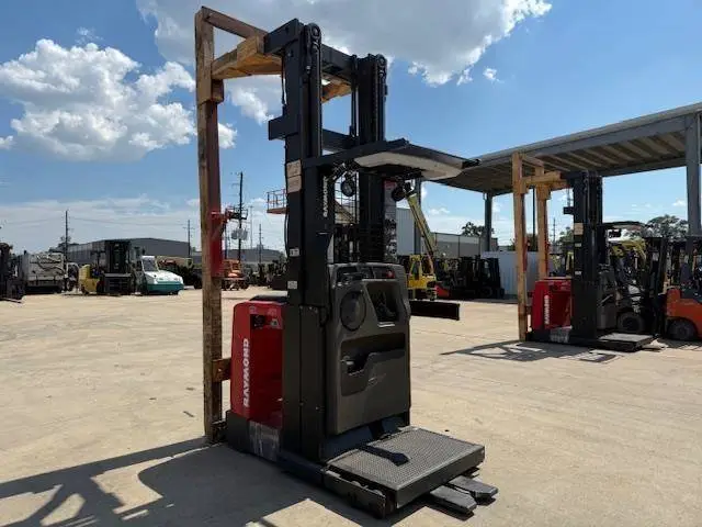 Used RAYMOND 560OPC30TT Misc Forklifts Illinois US | Somerset Equipment Sales #1542936