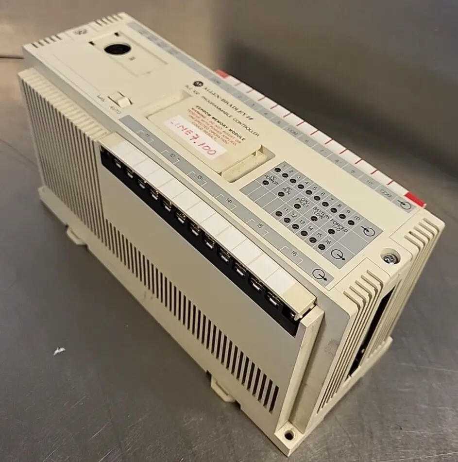 Allen Bradley SLC 100 1745-LP101 Program. Controller Ser. D (BIN 4.5.4)