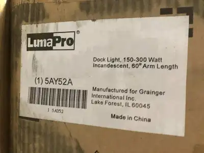Lumapro 5AY52A 60″ Incandescent Dock Light 150-300W -NIB