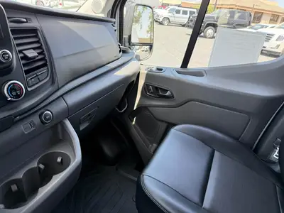 USED 2022 FORD E-350