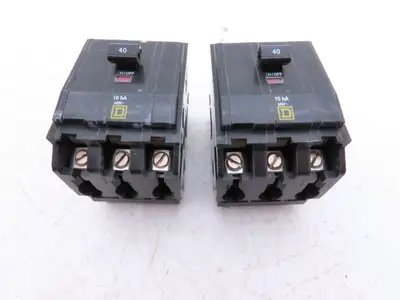 Square D QOB340 Bolt On Circuit Breaker 3 Pole 40A 240V Square Screws Lot of 2