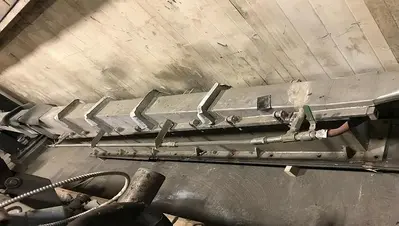 USED HOLDER PAMAC HEADBOX