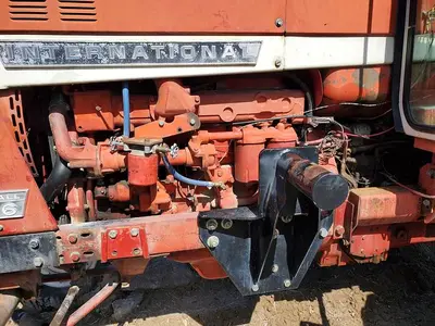 USED 1971 INTERNATIONAL 856