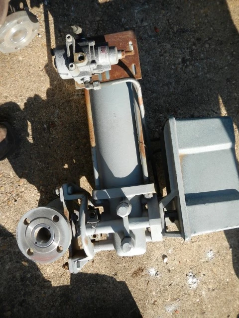 Jamesbury 1 1/2" 150 Rating, 316 Stainless Flanged Control Valve