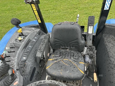 Used NEW HOLLAND T6020 Utility Tractors New York US | Abele Tractor #1343158