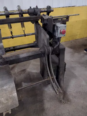 3/8" LEWIS MODEL #8CV WIRE STRAIGHTEN & CUT MACHINE: STOCK 16181