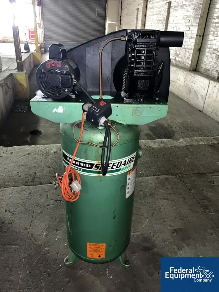 USED Speedaire Speedaire 30 gallon air compressor. Model 4B233B
