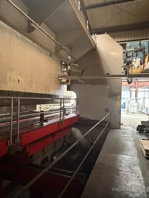 USED 2000 BEYELER MAMMUT PR10
