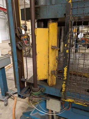 USED DOYLE DOYLE HDP-300-100-4570-20-LT-PLC PRESS
