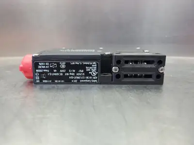 Used Schmersal AZM 161SK-12/12RKAT-024 Relays & Switches South Carolina US | Palmetto Automation #1159645