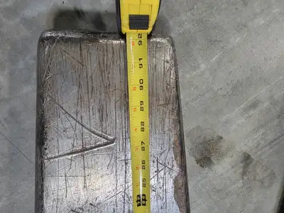 USED RAYMOND 8410
