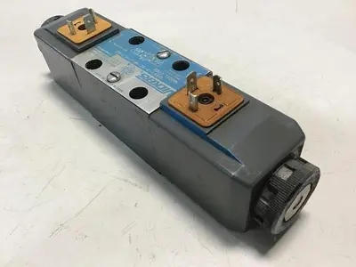 USED VICKERS DG4V-3-6C-M-U-HL7-60