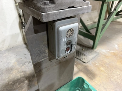 Used _UNKNOWN_ _UNKNOWN_ Polishing Machinery including Buffers Indiana US | Miedema Asset Management Group #1574493