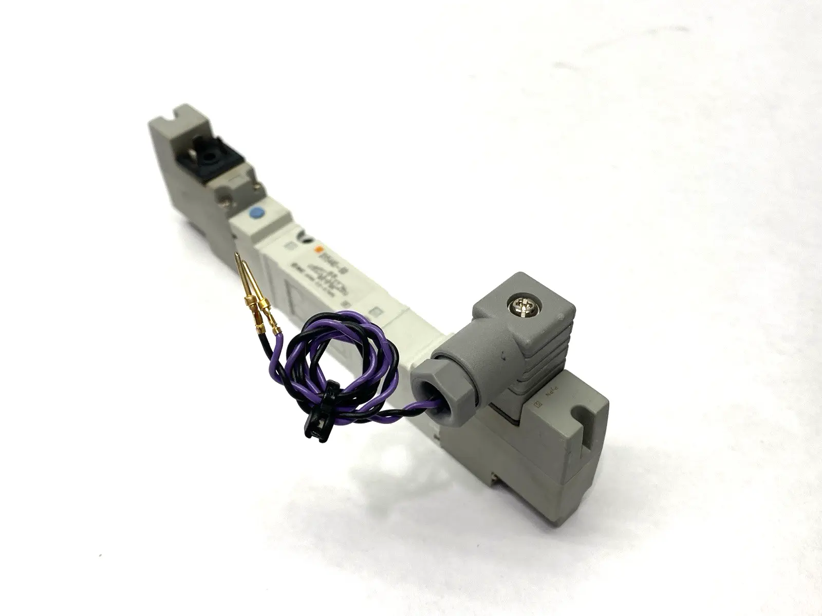 USED SMC DOUBLE SOLENOID VALVE