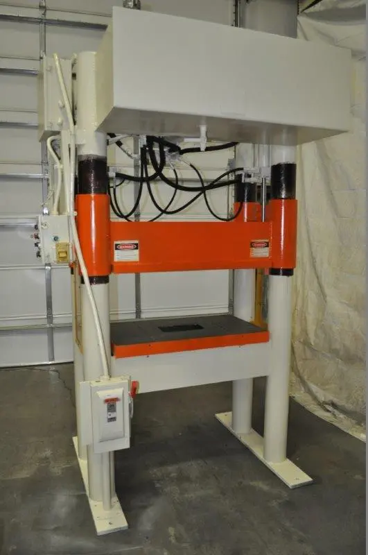 USED 1996 BECKWOOD 31144