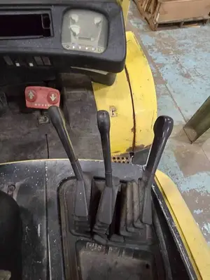 2001 Hyster H80XM 8000lb Pneumatic LP Forklift