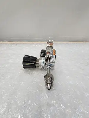 AIRGAS REGULATOR Y111213C580-AL 200 PSI - 4000 PSI