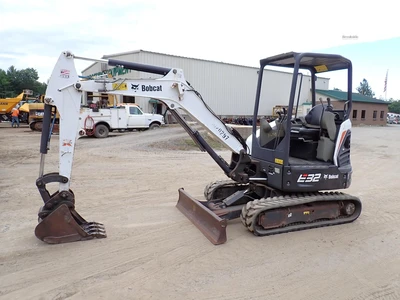 Used 2017 BOBCAT E32I Crawler Excavators - Mini Massachusetts US | Brookside Equipment Sales #1444136