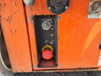 USED 2016 Snorkel S3219E