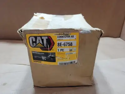 NEW 2023 CATERPILLAR 8E-6758