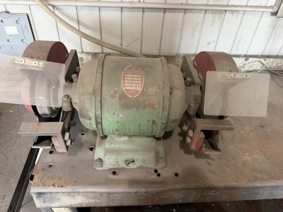 Used _UNKNOWN_ _UNKNOWN_ Pedestal Type Grinders (Double End) Indiana US | Miedema Asset Management Group #1414826