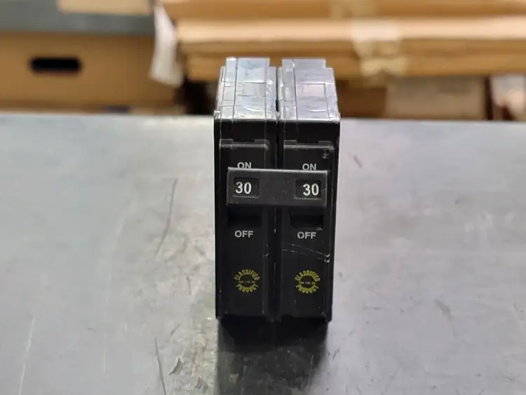 Used EATON CHQ230 Switchgears British Columbia CA | Lenmark #241657
