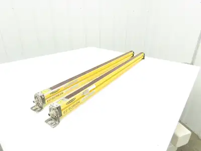 Banner SLSR30-900Q8 EZ-SCREEN Safety Light Curtain Emitter Receiver Set 900mm
