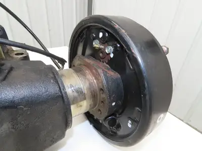 Hyster E30XM Forklift Dual-Wheel Front Drive Axle Assembly 5-Lug