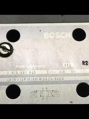 USED BOSCH 0 810 001 845