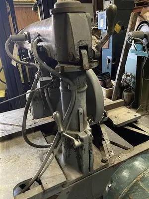 USED DEWALT GE RADIAL-ARM SAW