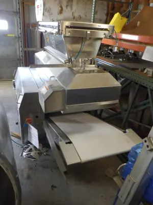 USED 2011 RHEON VX431