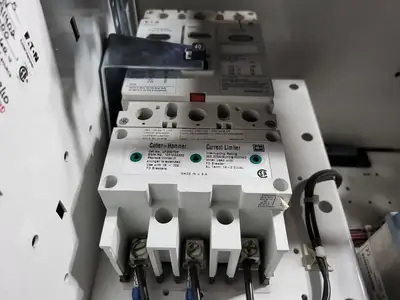 Used EATON SVX015A1-5A4N1 Switchgears British Columbia CA | Lenmark #240123