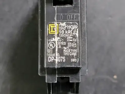 USED SQUARE D HOM120