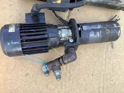 Used _UNKNOWN_ _UNKNOWN_ Submersible Pumps Michigan US | Miedema Asset Management Group #1320971