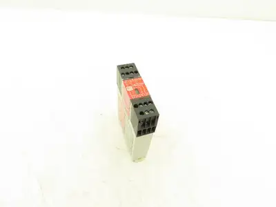 Banner IM-T-9A & IM-T-11A Machine Safety Relay Module 24 VDC