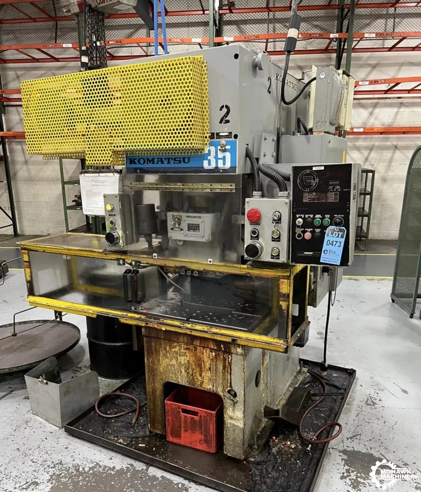 38.5 TON KOMATSU "OBS 35-3" OPEN BACK VARIABLE-SPEED MECHANICAL GAP FRAME PRESS