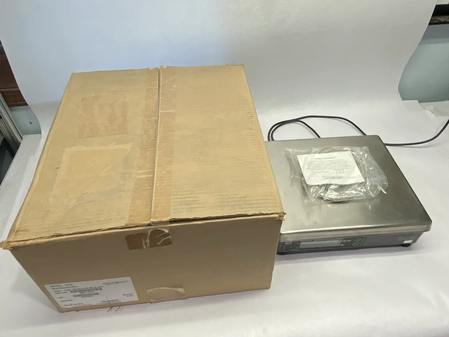 New | in-Stock Avery Weigh-Tronix Quartzell Digital Bench Scale 7620 Food Scales Michigan US | Maverick Industrial Sales #1391625