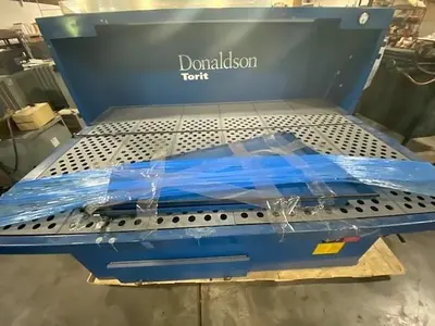 Donaldson Torit Downdraft Bench DB3000