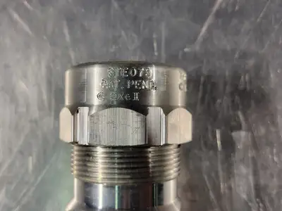 USED THOMAS & BETTS STX075