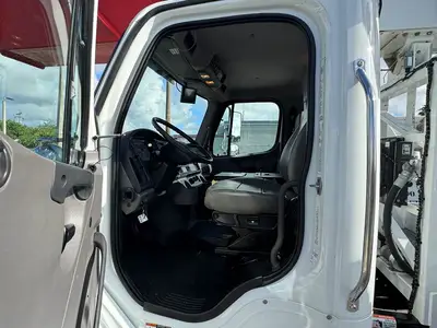 Used 2015 FREIGHTLINER M2 112 Bucket (boom) trucks Florida US | Truck and Van Outlet #1509191