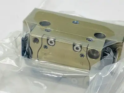 PGN-plus-P 64-1, 318496 | Schunk PGN-plus-P 64-1 Pneumatic Universal Gripper 6mm Stroke Per Jaw 318496 - New