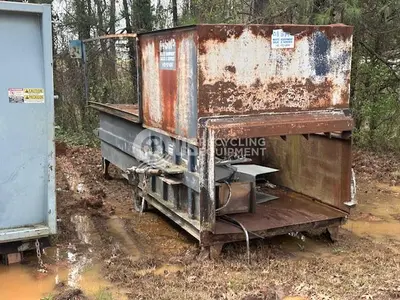 USED WASTEQUIP / MCCLAIN 4 YARD STATIONARY COMPACTOR