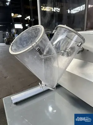USED Patterson-Kelley 8 Quart P-K Twin Shell Blender, Plastic, Pin Bar