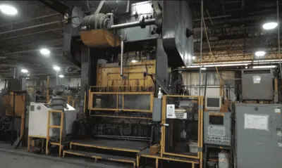 BROWN BOGGS STRAIGHT SIDE, DOUBLE CRANK PRESS 400 TON capacity, MODEL SS2-400-96-48