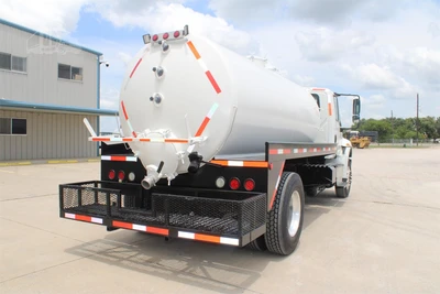 Used 2017 INTERNATIONAL DURASTAR 4300 Vacuum Truck Texas US | Roll Off Truck World #1491746