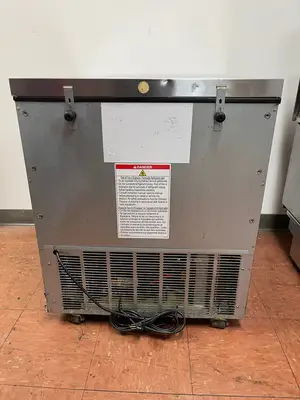 Used Hoshizaki Used 27" Hoshizaki UR27B-LP Stainless Undercounter Refrigerator - TH1 Undercounter Refrigerators Illinois US | Falcon Restaurant Supply #1374621