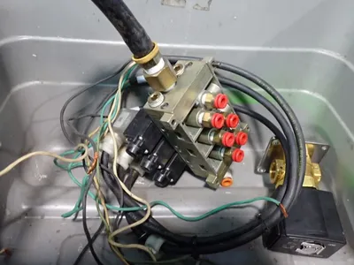 Numatics  Pneumatic Valve Assembly