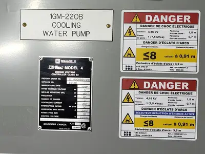 USED 2002 SQUARE D EG44D
